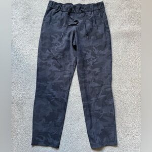 Lululemon on the fly 7/8 Pant | Size 8